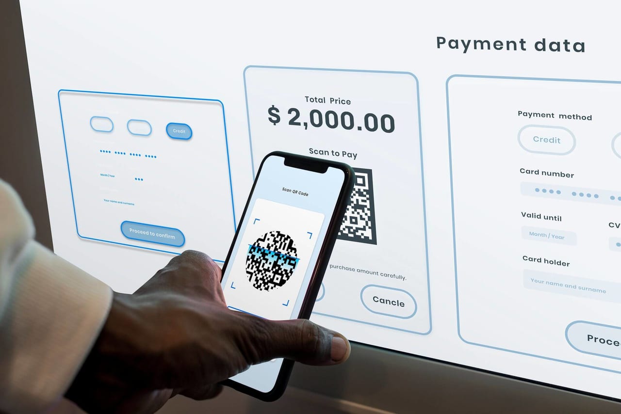 The eCommerce Mobile App should integrate some common payment options