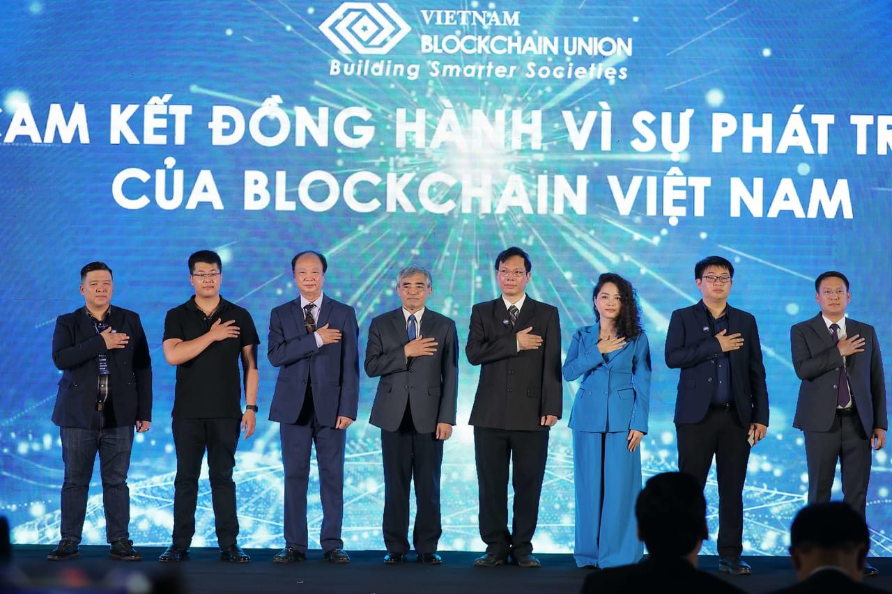 Premiere of Vietnam Blockchain Union
